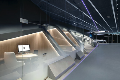 高合中心HiPhi Hub正式開啟，19城售后服務(wù)網(wǎng)點(diǎn)5月投入運(yùn)營(yíng)，引領(lǐng)豪華智能電動(dòng)車服務(wù)新篇章